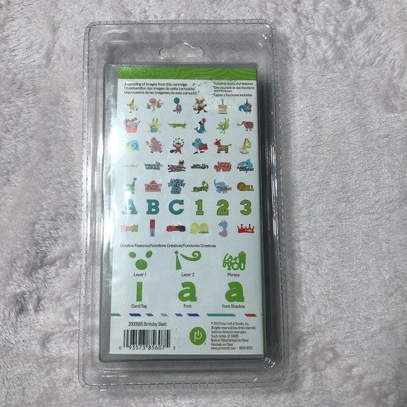 Cricut Art Birthday Bash Up To 700 Images New / Sealed - Picture 3 of 11